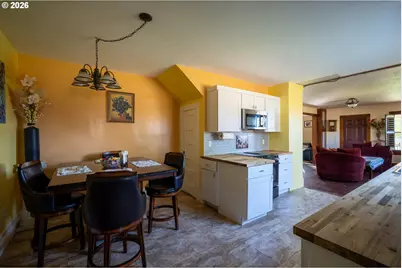 13130 SW Hillsboro Hwy, Hillsboro, OR 97123 - Photo 10