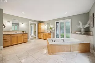 26 Monticello Dr, Lake Oswego, OR 97035 - Photo 26