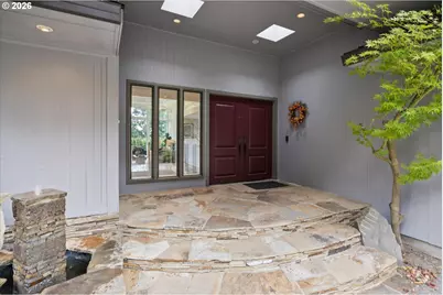 26 Monticello Dr, Lake Oswego, OR 97035 - Photo 2