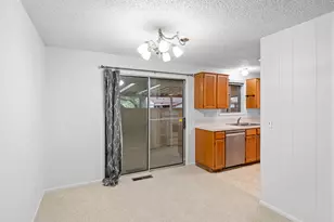 14977 SE Grant Ct, Portland, OR 97233 - Photo 6