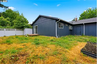 9424 N Fairhaven Ave, Portland, OR 97203 - Photo 24