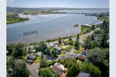 1676 SE 2nd St, Astoria, OR 97103 - Photo 34