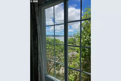 1676 SE 2nd St, Astoria, OR 97103 - Photo 6