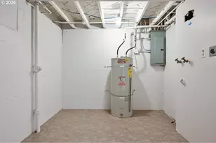 5721 N Willis Blvd, Portland, OR 97203 - Photo 36