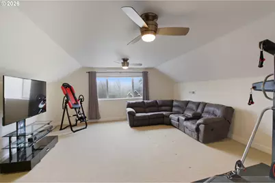 2697 Islander Ave NW, Salem, OR 97304 - Photo 42