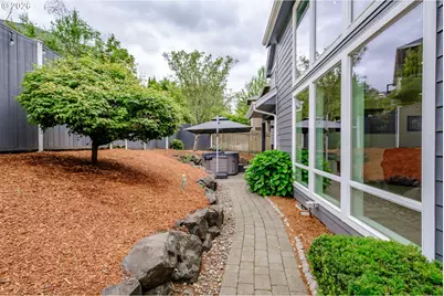 2697 Islander Ave NW, Salem, OR 97304 - Photo 46