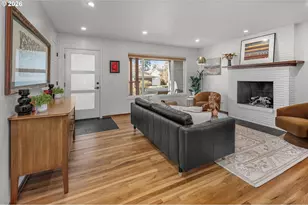 13562 SW 63rd Pl, Portland, OR 97219 - Photo 6