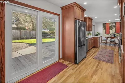 13562 SW 63rd Pl, Portland, OR 97219 - Photo 16