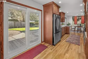 13562 SW 63rd Pl, Portland, OR 97219 - Photo 16