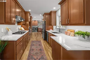 13562 SW 63rd Pl, Portland, OR 97219 - Photo 14