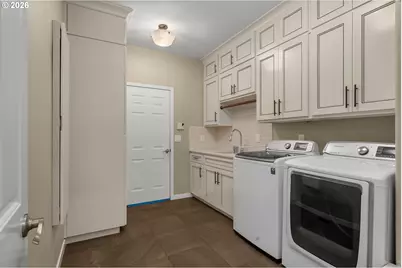 8730 NW Terraceview Ct, Portland, OR 97229 - Photo 18