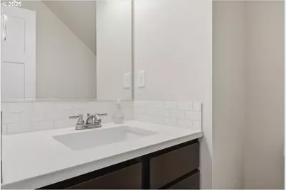 9028 N Drummond Ave, Portland, OR 97217 - Photo 14