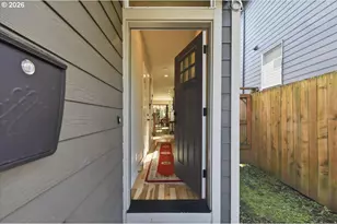 9028 N Drummond Ave, Portland, OR 97217 - Photo 4