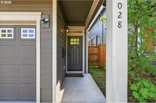 9028 N Drummond Ave, Portland, OR 97217 - Photo 2