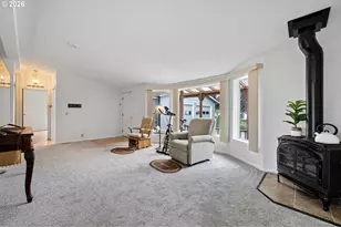 85665 Manchester Ln, Eugene, OR 97405 - Photo 8