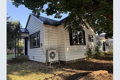 515 Baltimore St, Elgin, OR 97827 - Photo 2