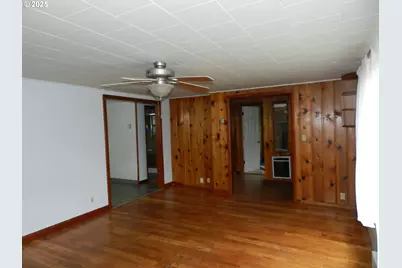 610 Tualatin St, Saint Helens, OR 97051 - Photo 12