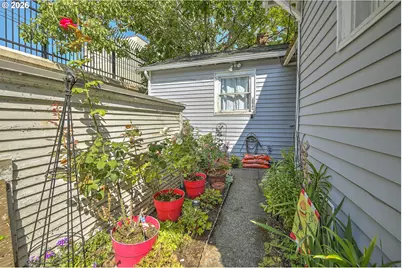 504 W Evergreen Blvd W, Vancouver, WA 98660 - Photo 10