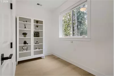 11689 NW Kearney St, Portland, OR 97229 - Photo 14