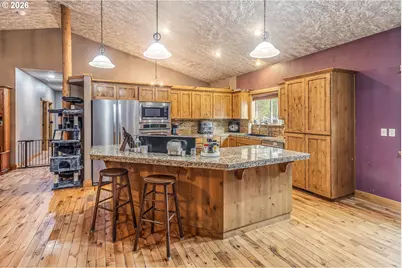 15784 Lava Dr, La Pine, OR 97739 - Photo 4