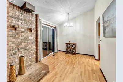 1977 Maplewood Ct, Salem, OR 97306 - Photo 10