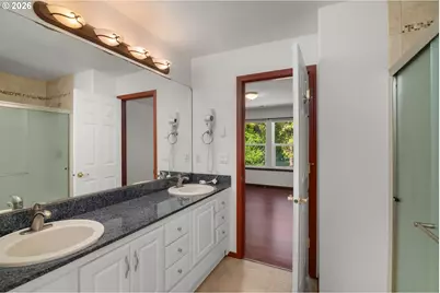 534 NE South Shore Rd, Portland, OR 97211 - Photo 24