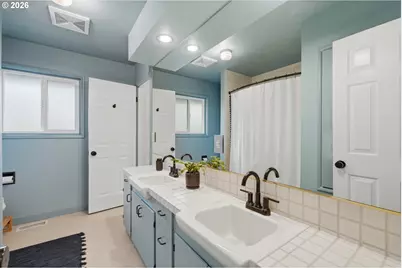 11700 SW Foothill Dr, Portland, OR 97225 - Photo 26