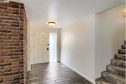 19025 SW Brooklawn Ct, Beaverton, OR 97003 - Photo 6