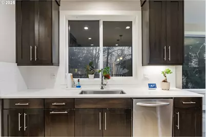 3311 NW Tullamore Ct, Portland, OR 97229 - Photo 18