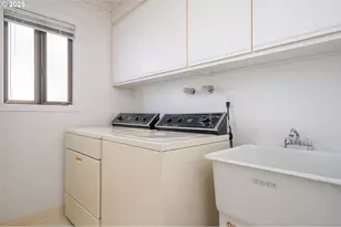 14950 NE Rose Pkwy, Portland, OR 97230 - Photo 30