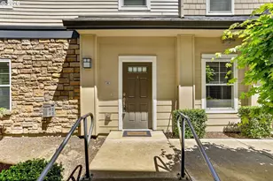 10805 NE Red Wing Way, Hillsboro, OR 97006 - Photo 2