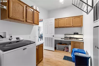 32225 Bush Garden Dr, Harrisburg, OR 97446 - Photo 18