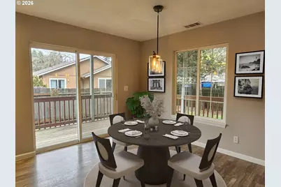 835 S Wynooski St, Newberg, OR 97132 - Photo 8