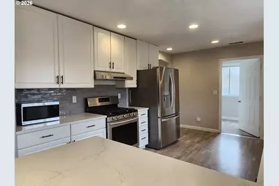 835 S Wynooski St, Newberg, OR 97132 - Photo 12
