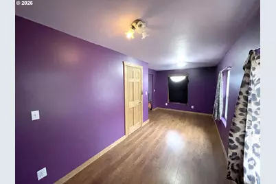 260 W Center St, Heppner, OR 97836 - Photo 6