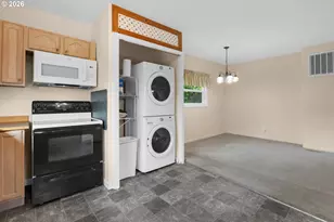 97 Dresden St, Astoria, OR 97103 - Photo 10