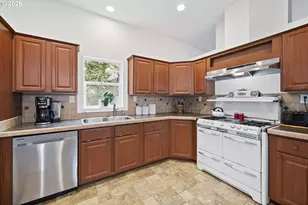 90137 Logan Rd, Astoria, OR 97103 - Photo 14
