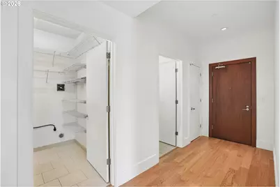 1001 NW Lovejoy St #512, Portland, OR 97209 - Photo 32