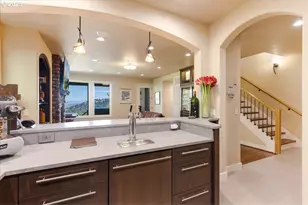 6643 NW Meridian Ridge Dr, Portland, OR 97210 - Photo 26