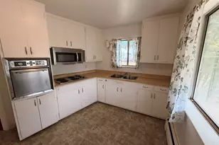 328 S Quincy Ave, Hines, OR 97738 - Photo 8