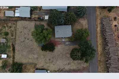 328 S Quincy Ave, Hines, OR 97738 - Photo 28