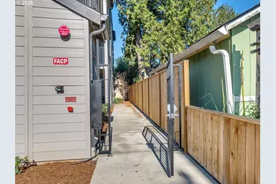 6115 NE Multnomah St #2, Portland, OR 97213 - Photo 8