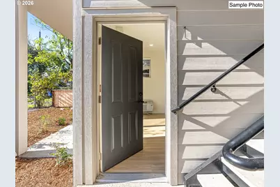 6115 NE Multnomah St #2, Portland, OR 97213 - Photo 2