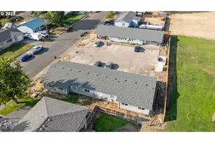 351 40th St, Springfield, OR 97478 - Photo 18