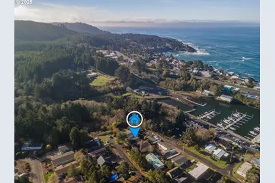 265 SE Hazelton Pl, Depoe Bay, OR 97341 - Photo 16