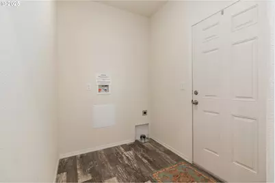 265 SE Hazelton Pl, Depoe Bay, OR 97341 - Photo 6