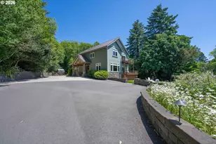 93867 Makai Ln, North Bend, OR 97459 - Photo 12