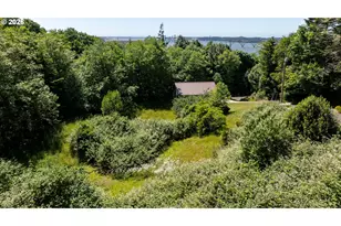 93867 Makai Ln, North Bend, OR 97459 - Photo 10