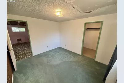 1860 W 12th Ave, Eugene, OR 97402 - Photo 8