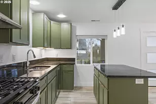 9504 SE 77th Ave, Milwaukie, OR 97222 - Photo 10